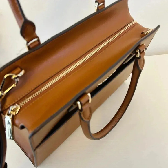 Kate Spade Purse Madison Medium Satchel - Picture 8 of 9